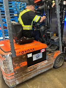 Forklift battery - Photo 2