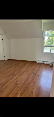 grand 3 1/2 avec coin détente - Photo 4
