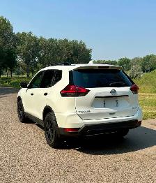 2017 Nissan SV All wheel drive  rogue Limited Star Wars Edition - Photo 3