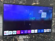 LG 49'' SMART TV (4K UHD 49UN7300) - Excellent Condition
