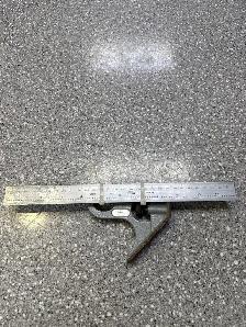 Mitutoyo 180. 102 Universal Square Head & 12" Ruler