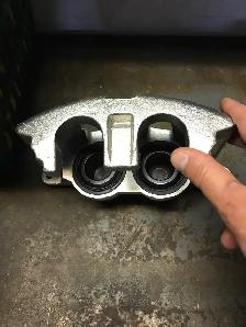 Dodge Caravan caliper - Photo 2