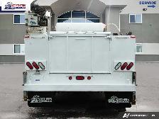 2006 Ford F-450 Chassis Fleet-ready and built for productivit... - Photo 5