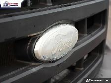 2006 Ford F-450 Chassis Fleet-ready and built for productivit... - Photo 26
