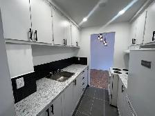 Beau 4 ½ métro Jean-Talon 1390$ Disponible 1er août, PROMO!!! - Photo 2