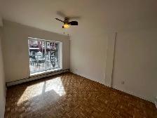 Beau 4 ½ métro Jean-Talon 1390$ Disponible 1er août, PROMO!!! - Photo 13