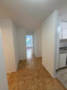 Beau 4 1/2 proche du métro Montmorency. 1,250$, DISPONIBLE! - Photo 2
