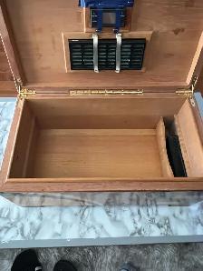 LARGE CIGAR HUMIDOR - Photo 5