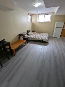 Basement studio apartment in Barrhaven, All inclusive. ASAP - Photo 2