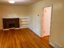 3Bed/1Bath-MainFloor-BonnieDoonArea-Wi-Fi/All Utilities Included