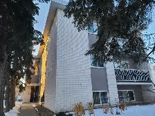 One Bedroom suite near Kingsway Mall, NAIT Campus & LRT