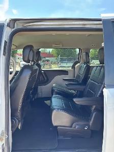 2017 Dodge Caravan SE SAFETIED - Photo 7