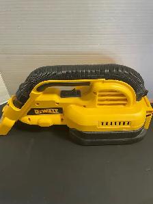 Dewalt Vacuum DC515 With Charger and Battery - Photo 2
