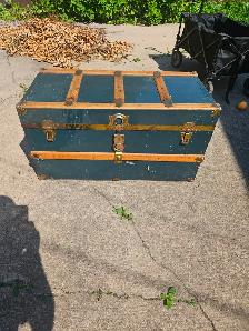 Vintage trunk - Photo 2