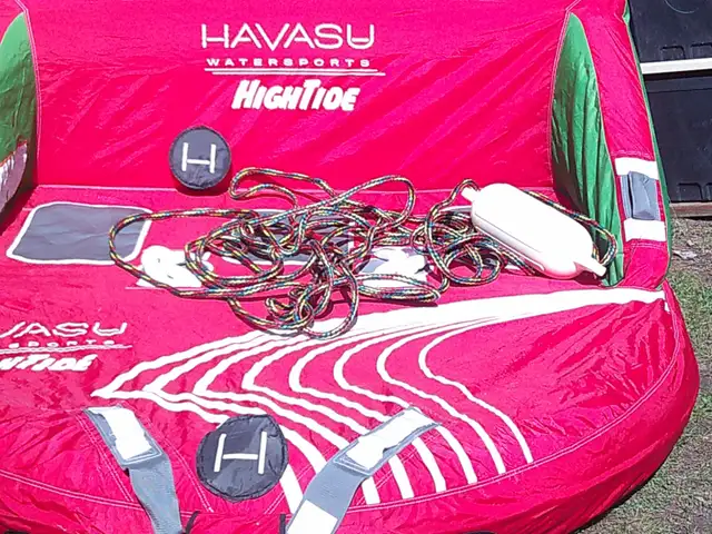 Havasu high tide 3 person float.