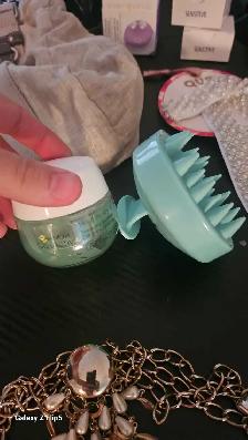 Lot bijoux, crèmes, acLot bijoux, crèmes, accessoires de beautés - Photo 7