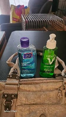 Lot bijoux, crèmes, acLot bijoux, crèmes, accessoires de beautés - Photo 8