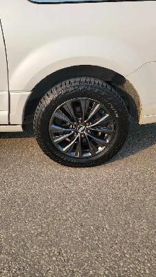 Saftied 2016 Lincoln Navigator l select - Photo 5