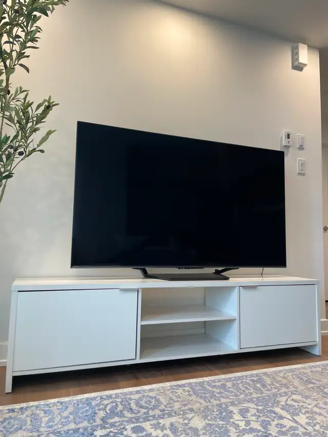 TV Bench / TV Stand