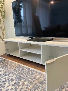 TV Bench / TV Stand - Photo 4
