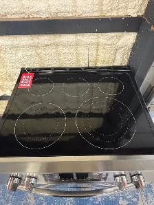 Frigidaire Gallery "30" Stainless Steel Slide In Electric Range - Photo 2
