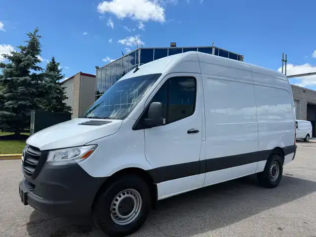 2022 Mercedes-Benz Sprinter Cargo Van SPRINTER 144WB - CARGO