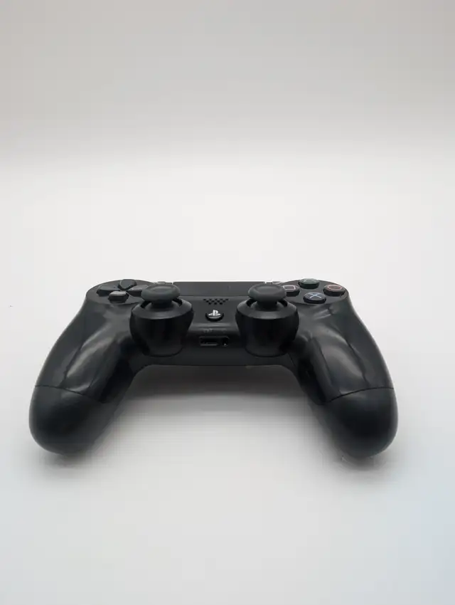 (B7570) Ps 4 Sony cuh-zct2e Controller casing cracked