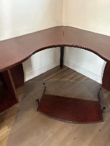 Large Corner Desk - Photo 2