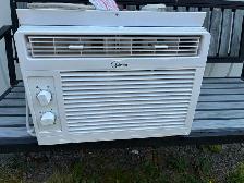 air conditioner 5000 BTU great condition - Photo 3