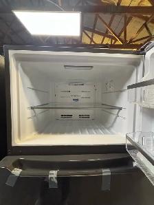 Frigidaire Gallery "30" Black Stainless Top Freezer Refrige - Photo 3