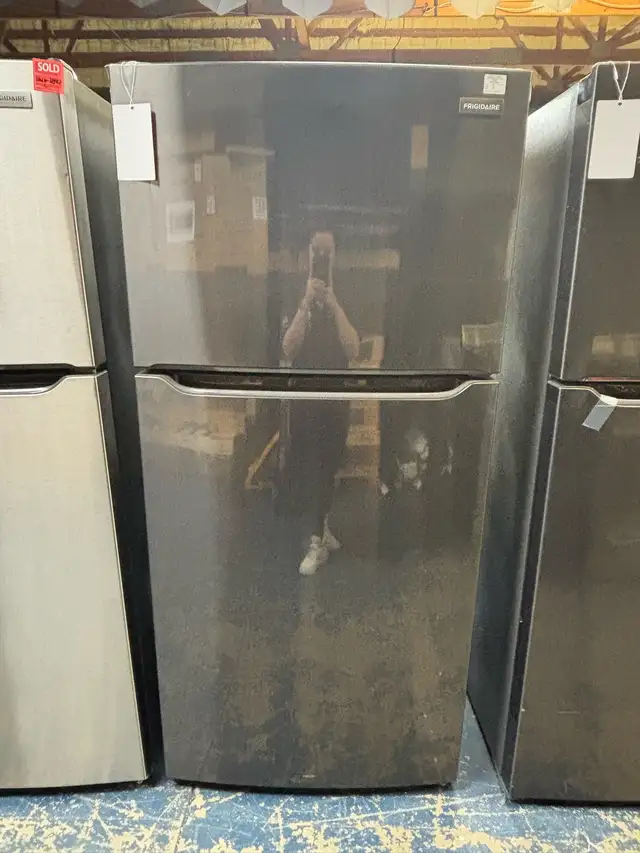 Frigidaire "30" Black Stainless Top Freezer Refrigerator