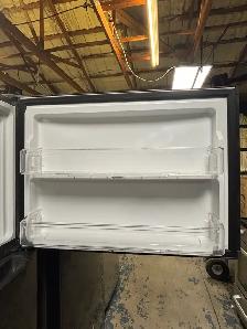 Frigidaire "30" Black Stainless Top Freezer Refrigerator - Photo 2