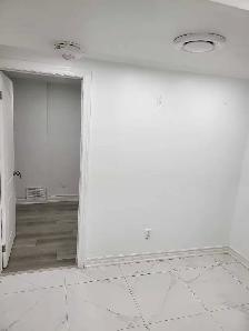 3bed hall kitchen 2 washroom basement unit for rent clarkson - Photo 3