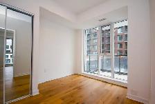$2,470  - FABULOUS 1BR   DEN   PARKING CONDO,  684ft - Photo 3