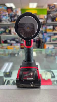 Milwaukee M18 LED Work Light - 2735-20 - Photo 3