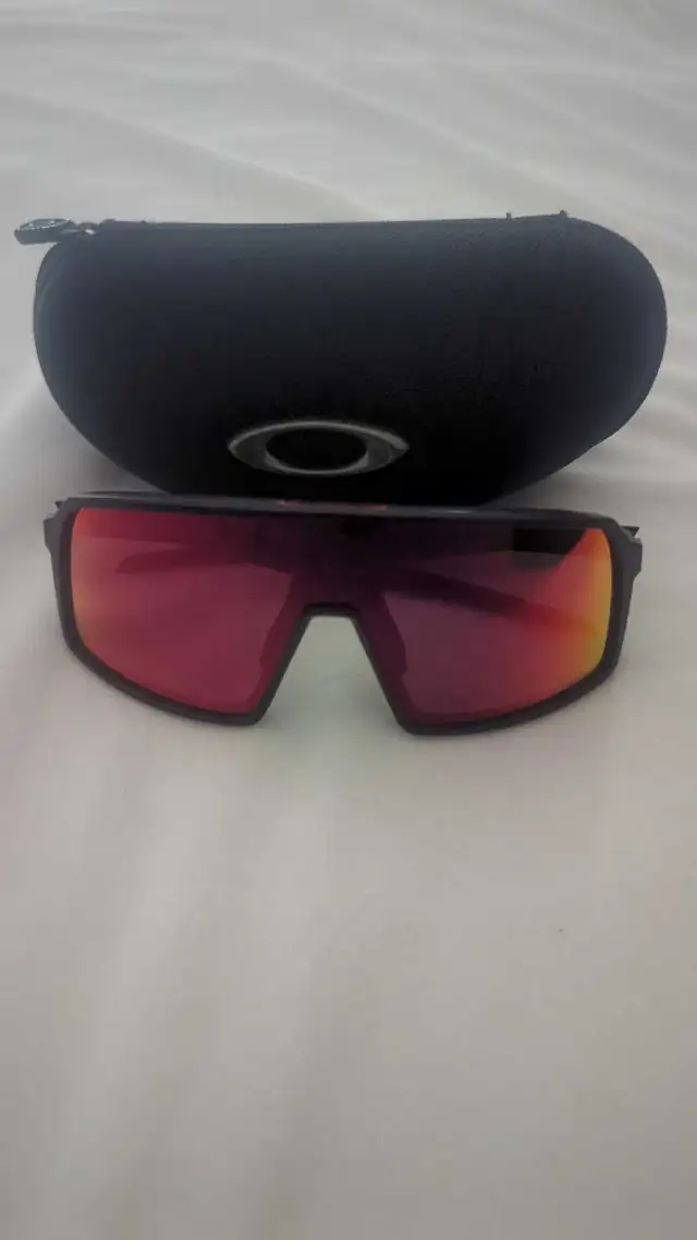 Oakley sunglasses 150 obo