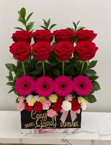 Floral Arrangements - Photo 6