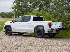 2026 GMC Sierra 1500 Crew Cab Short Box 4-Wheel Drive Elevation - Photo 6