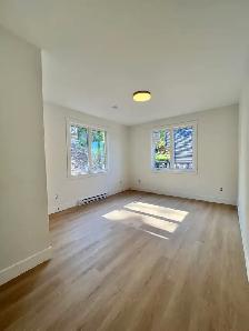 STUNNING NEW BUILD LAKE VIEW UNITS AVAILABLE NOW! - Photo 2