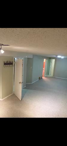 2 BEDROOM SUITE EASTSIDE NEAR UNIVERSITY UTILITIES INCLUDED - Photo 2
