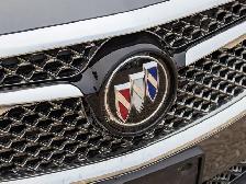 2019 Buick LaCrosse AWD - Photo 9