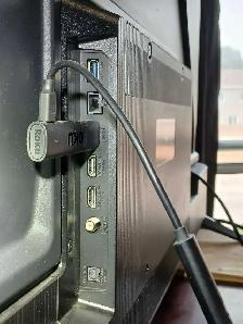 TCL 65' TV - Photo 2
