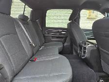 2020 Ram 2500 Big Horn / 4X4 / 6.4L HEMI / CREW CAB PNEUS GENERA - Photo 23