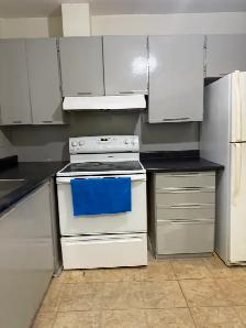 $500 Off First Month! Spacious 3-Bed on Kennedy and Steel!