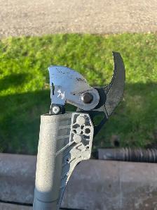 Milwaukee M18 Quik-Lok Pole Saw Attachment - Photo 5