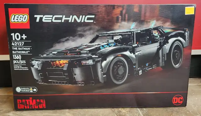 LEGO Technic DC: Batman Batmobile New / Sealed Box