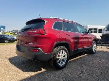 2015 Jeep Cherokee North 4x4- WARRANTY INC, LOW MILEAGE, REMOTE - Photo 5