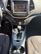 2015 Jeep Cherokee North 4x4- WARRANTY INC, LOW MILEAGE, REMOTE - Photo 12