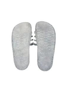 Adidas Adilette Comfort Slides – Women's Size 8 (US) - Photo 2