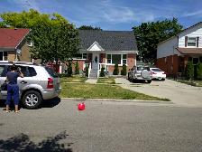 2 Bdrm Bsmnt 2 Fre Prkng All Incl Own Lndry & Entrnce Lrg bckyrd - Photo 2